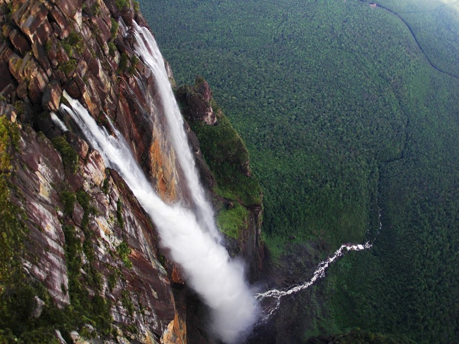 Angel Falls - Parc National Canaima, Venezuela) 2